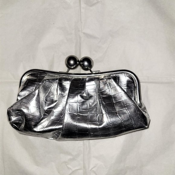 Vintage Silver Clutch - Picture 1 of 2
